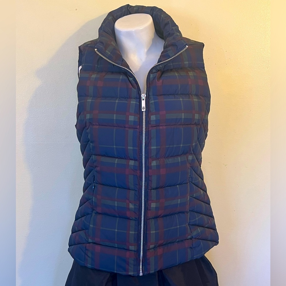 Tommy Hilfiger Plaid Zip Puffer Vest Like New Condition